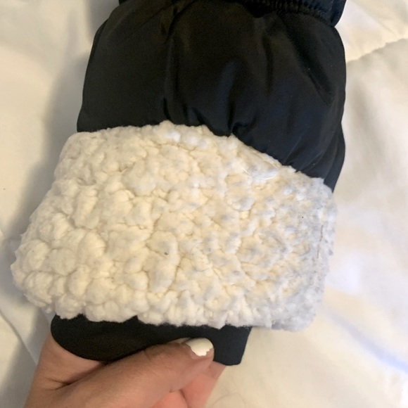 Calvin Klein Women’s Performance Jacket - Picture 12 of 13